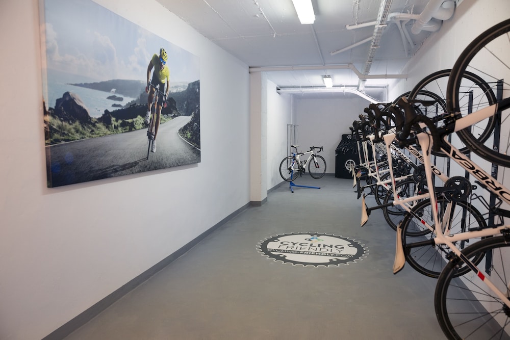 Hotel Puente Real — Sports & recreation in Torremolinos, Andalusia