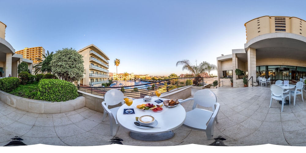 Hotel Puente Real — Swimming pool in Torremolinos, Andalusia