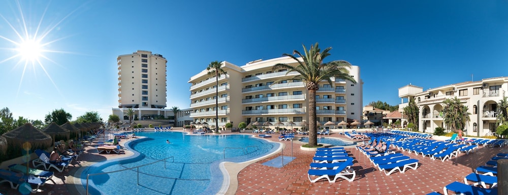 Hotel Puente Real — Main photo in Torremolinos, Andalusia