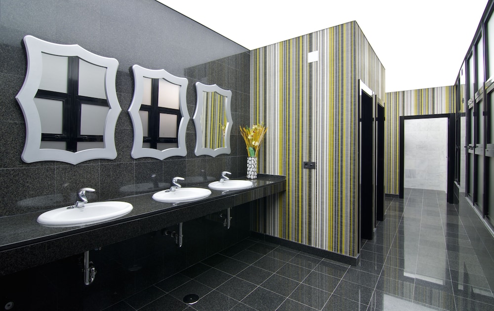Hotel Puente Real — Restaurant & bars in Torremolinos, Andalusia