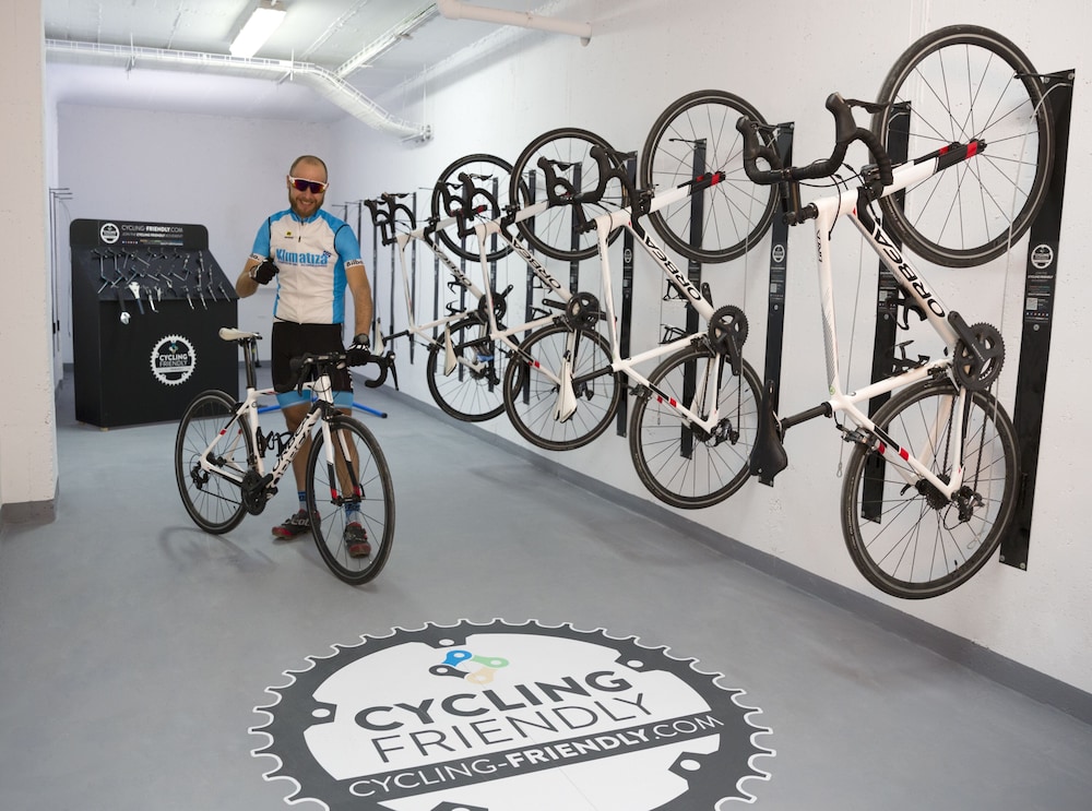 Hotel Puente Real — Sports & recreation in Torremolinos, Andalusia