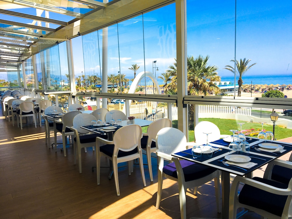 Hotel Puente Real — Restaurant & bars in Torremolinos, Andalusia