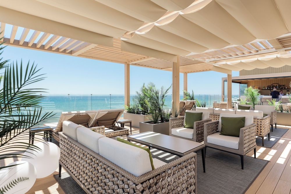 Hotel Best Tritón — Restaurant & bars in Benalmadena, Andalusia