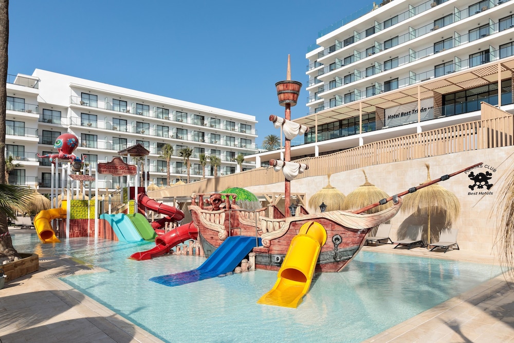 Hotel Best Tritón — Attractions for children in Benalmadena, Andalusia