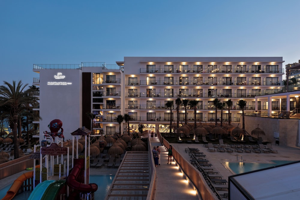 Hotel Best Tritón — Hotel building in Benalmadena, Andalusia