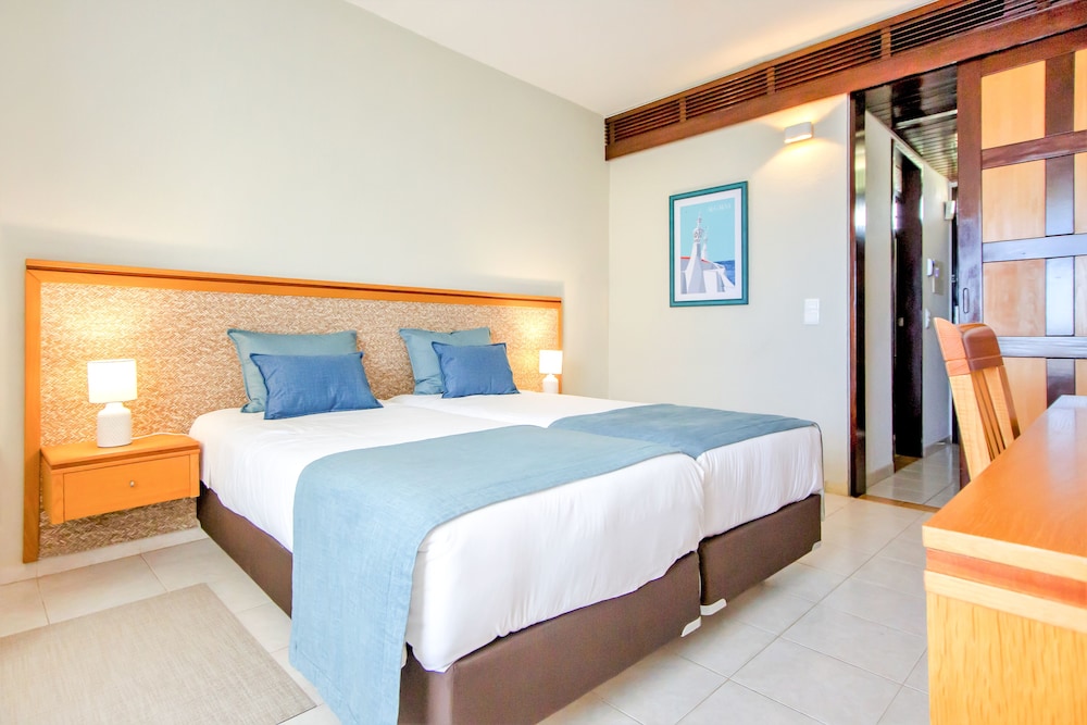Auramar Beach Resort — Hotel rooms in Albufeira, Faro