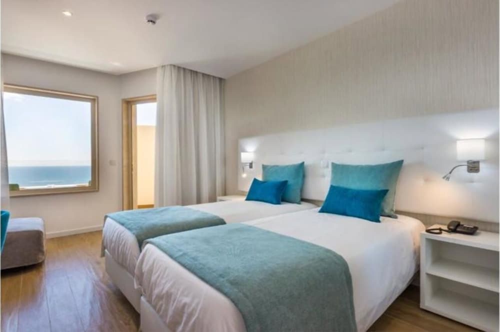 Auramar Beach Resort — Hotel rooms in Albufeira, Faro