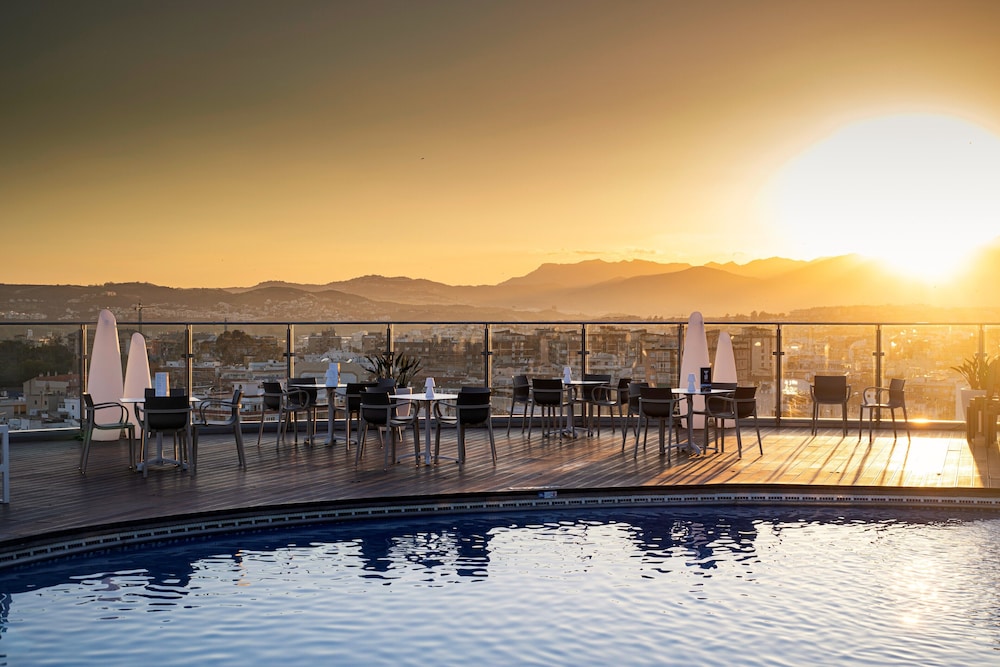 Hotel El Puerto by Pierre & Vacances — Swimming pool in Fuengirola, Andalusia