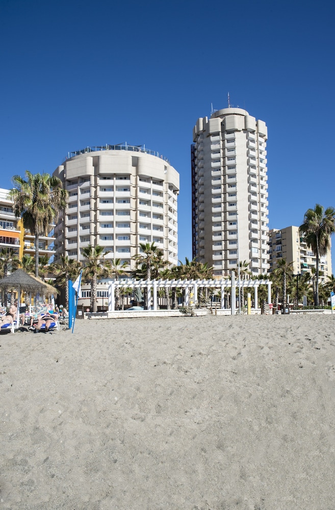 Hotel El Puerto by Pierre & Vacances — Beach in Fuengirola, Andalusia