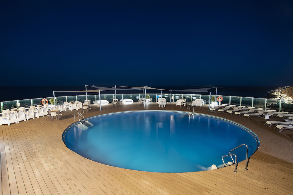 Hotel El Puerto by Pierre & Vacances — Swimming pool in Fuengirola, Andalusia