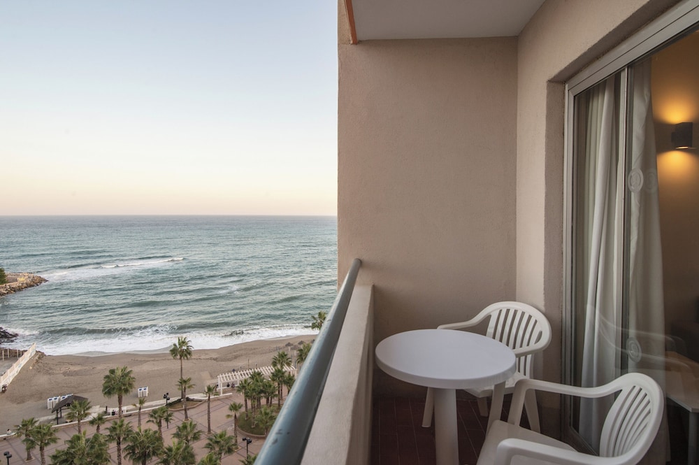 Hotel El Puerto by Pierre & Vacances — Beach in Fuengirola, Andalusia