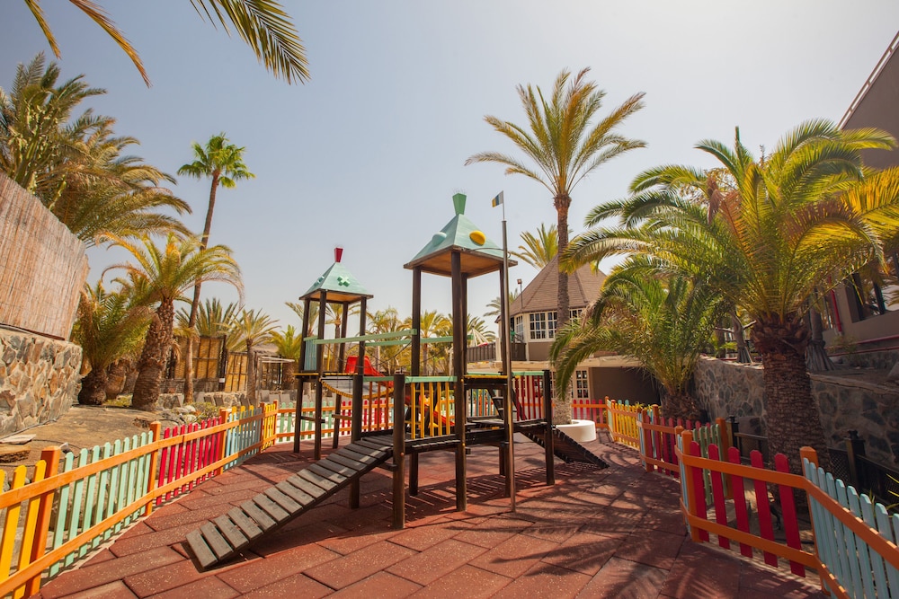Abora Continental by Lopesan Hotels - All Inclusive — Attractions for children in Playa del Ingles, Canary Islands