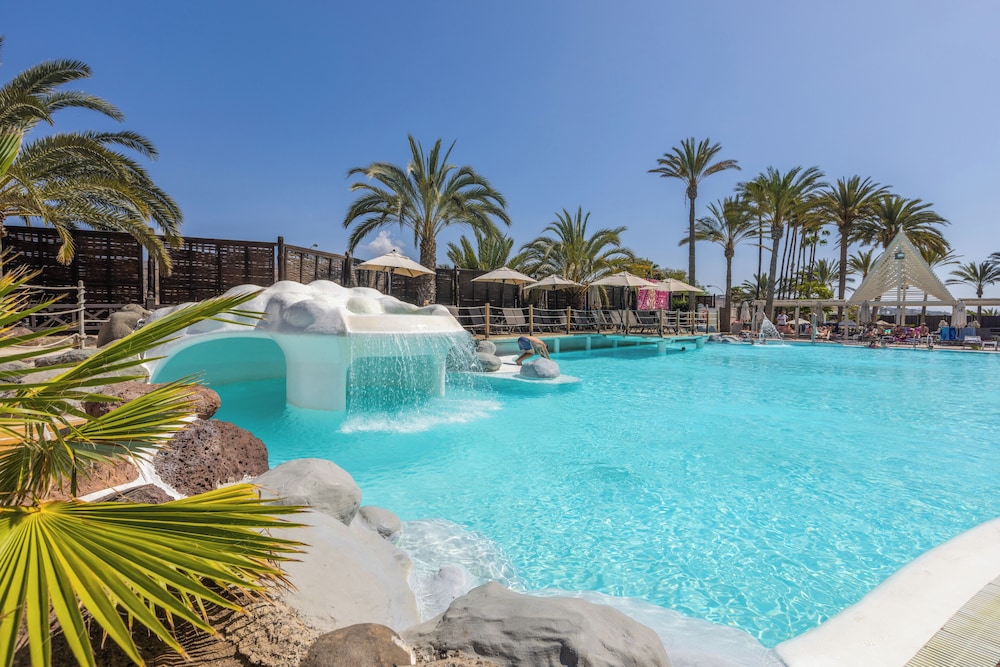 Abora Continental by Lopesan Hotels - All Inclusive — Swimming pool in Playa del Ingles, Canary Islands