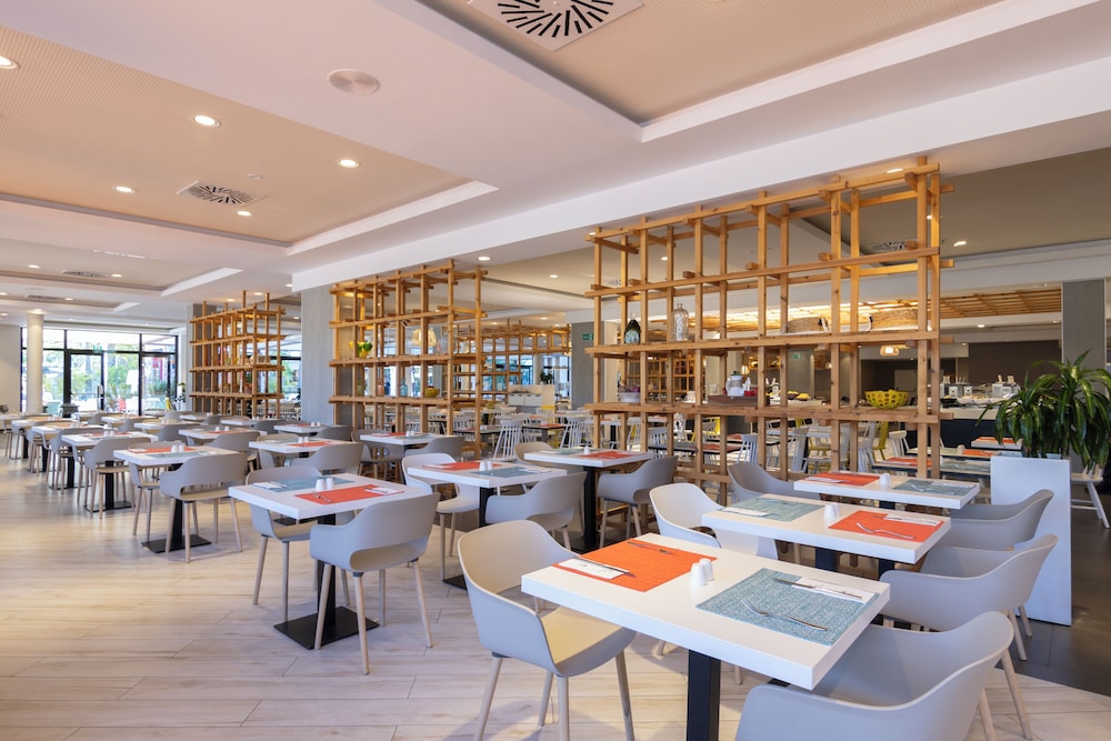 Abora Continental by Lopesan Hotels - All Inclusive — Restaurant & bars in Playa del Ingles, Canary Islands