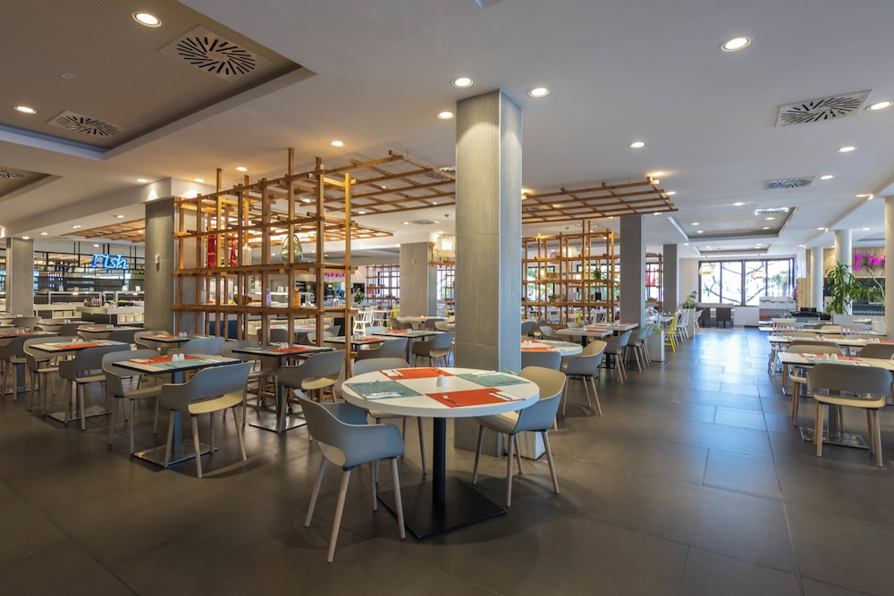 Abora Continental by Lopesan Hotels - All Inclusive — Restaurant & bars in Playa del Ingles, Canary Islands