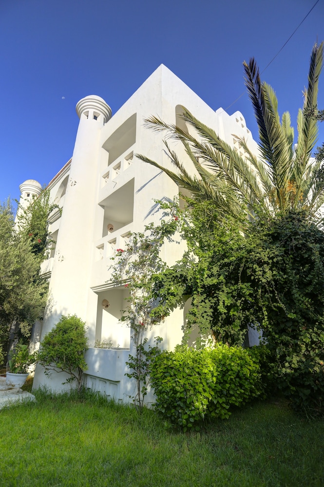 Hammamet Garden Resort and Spa — Hotel building in Hammamet, Nabeul