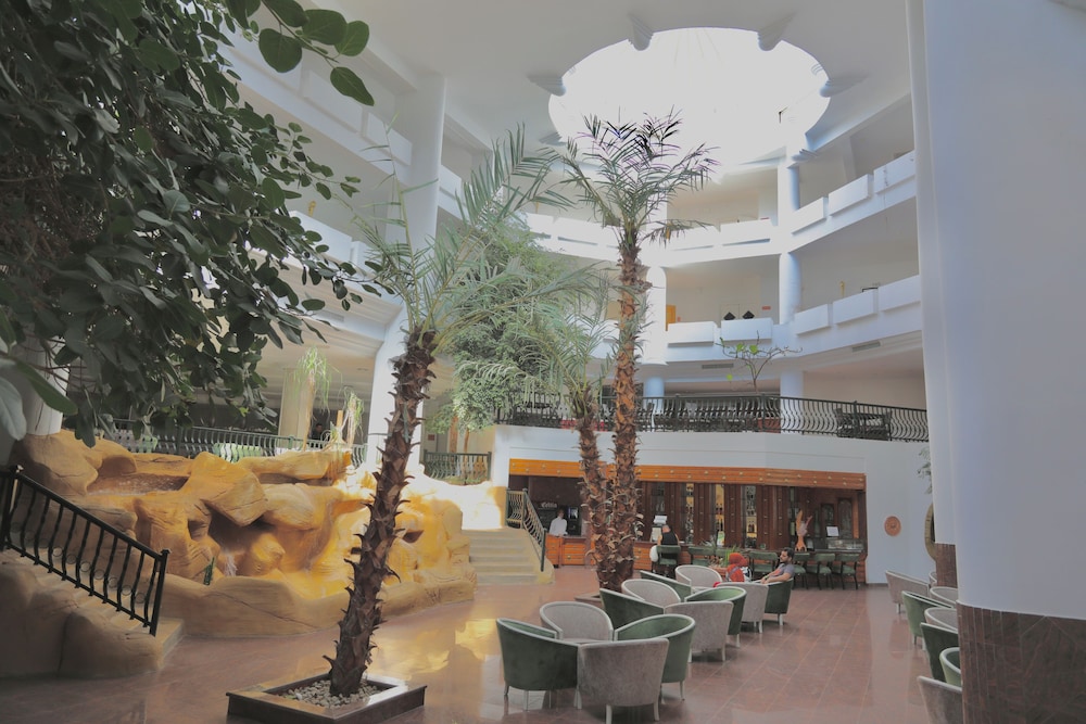 Hammamet Garden Resort and Spa — Hotel building in Hammamet, Nabeul
