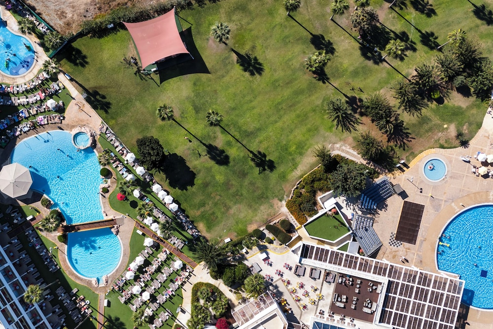 Leonardo Laura Beach & Splash Resort — Swimming pool in Chlorakas, Paphos Region
