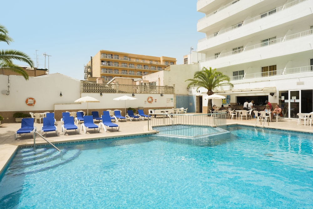 Hotel HSM Reina del Mar — Swimming pool in Playa de Palma, Balearic Islands