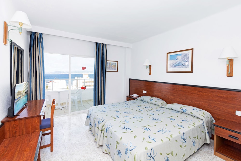 Hotel HSM Reina del Mar — Hotel rooms in Playa de Palma, Balearic Islands