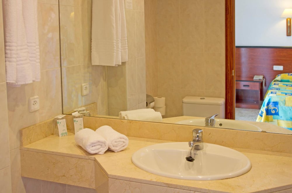 Hotel HSM Reina del Mar — Hotel rooms in Playa de Palma, Balearic Islands