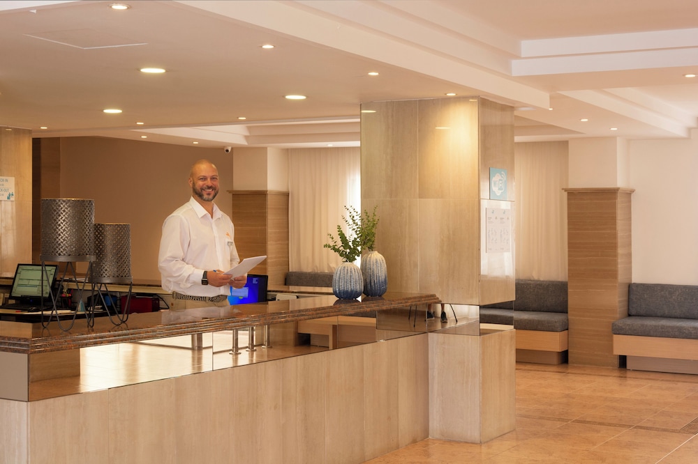 Hotel HSM Reina del Mar — Hotel building in Playa de Palma, Balearic Islands