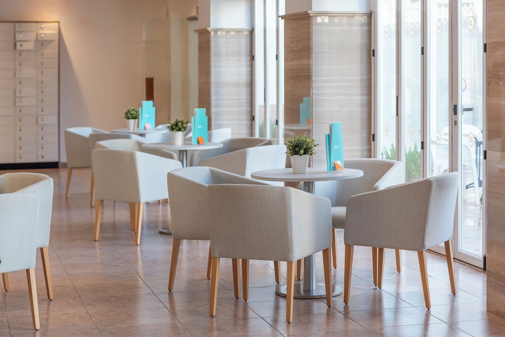Hotel HSM Reina del Mar — Restaurant & bars in Playa de Palma, Balearic Islands