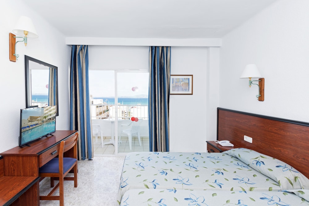 Hotel HSM Reina del Mar — Hotel rooms in Playa de Palma, Balearic Islands