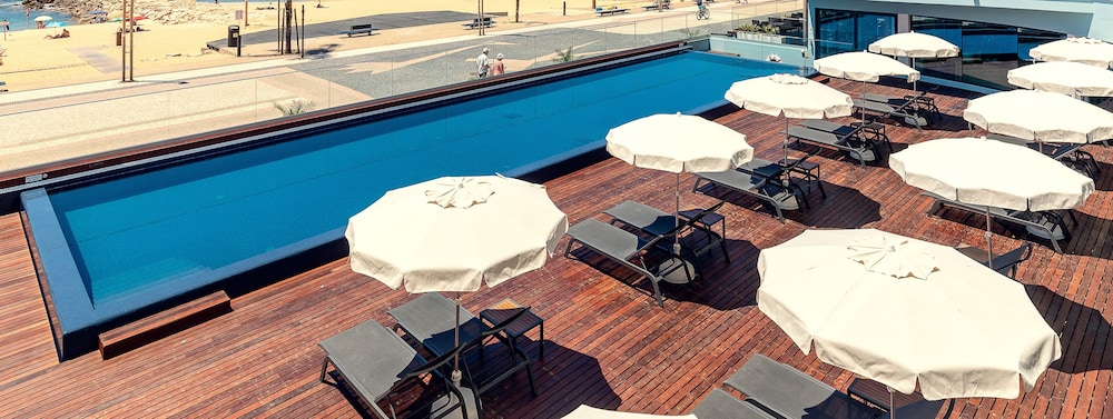 Dom Jose Beach Hotel — Swimming pool in Quarteira, Faro