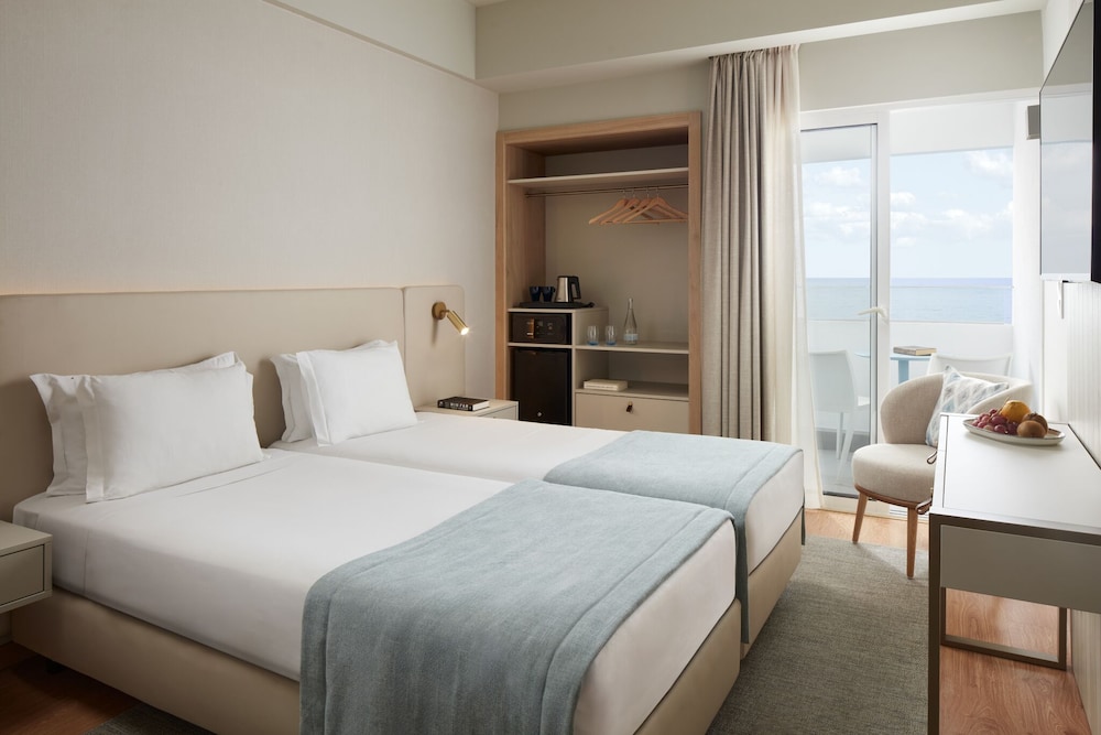 Dom Jose Beach Hotel — Hotel rooms in Quarteira, Faro