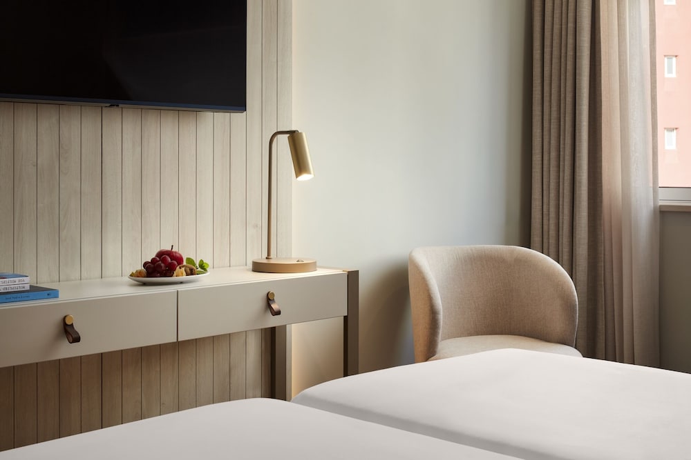 Dom Jose Beach Hotel — Hotel rooms in Quarteira, Faro