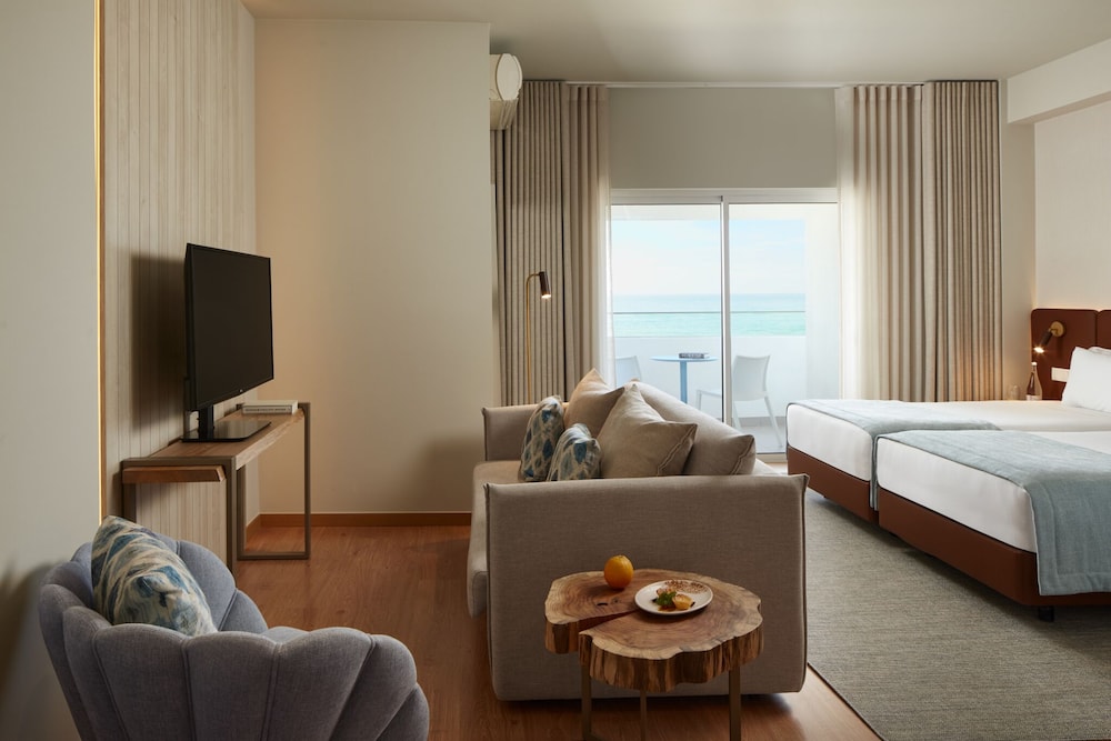 Dom Jose Beach Hotel — Hotel rooms in Quarteira, Faro