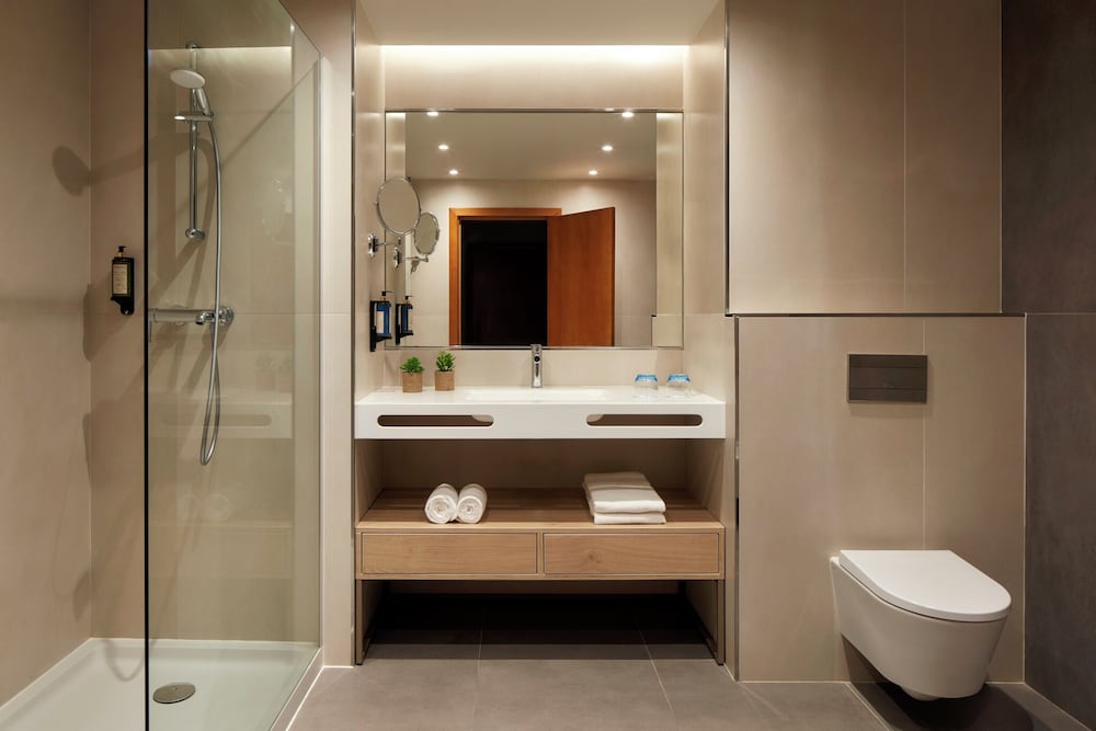 Dom Jose Beach Hotel — Hotel rooms in Quarteira, Faro