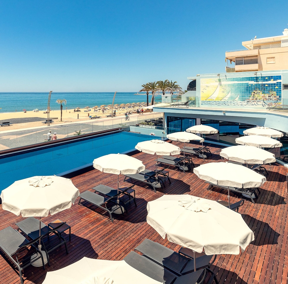 Dom Jose Beach Hotel — Swimming pool in Quarteira, Faro