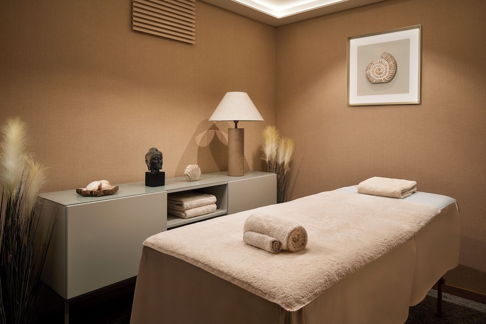 Dom Jose Beach Hotel — Spa in Quarteira, Faro