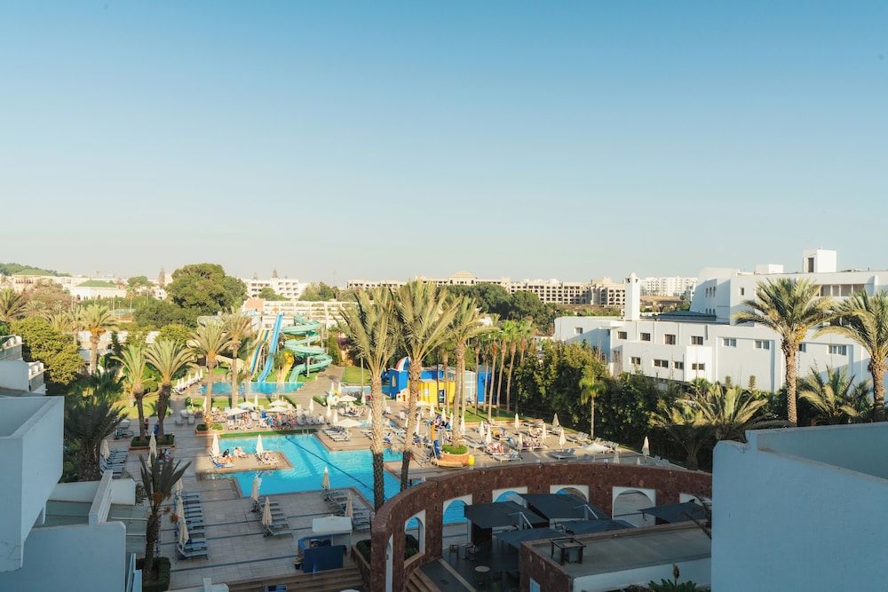 Amadil Ocean Club — Swimming pool in Agadir, Souss-Massa-Draa