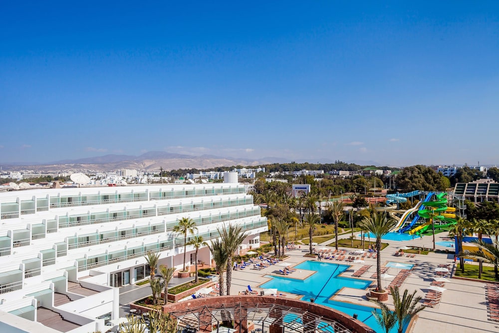 Amadil Ocean Club — Swimming pool in Agadir, Souss-Massa-Draa
