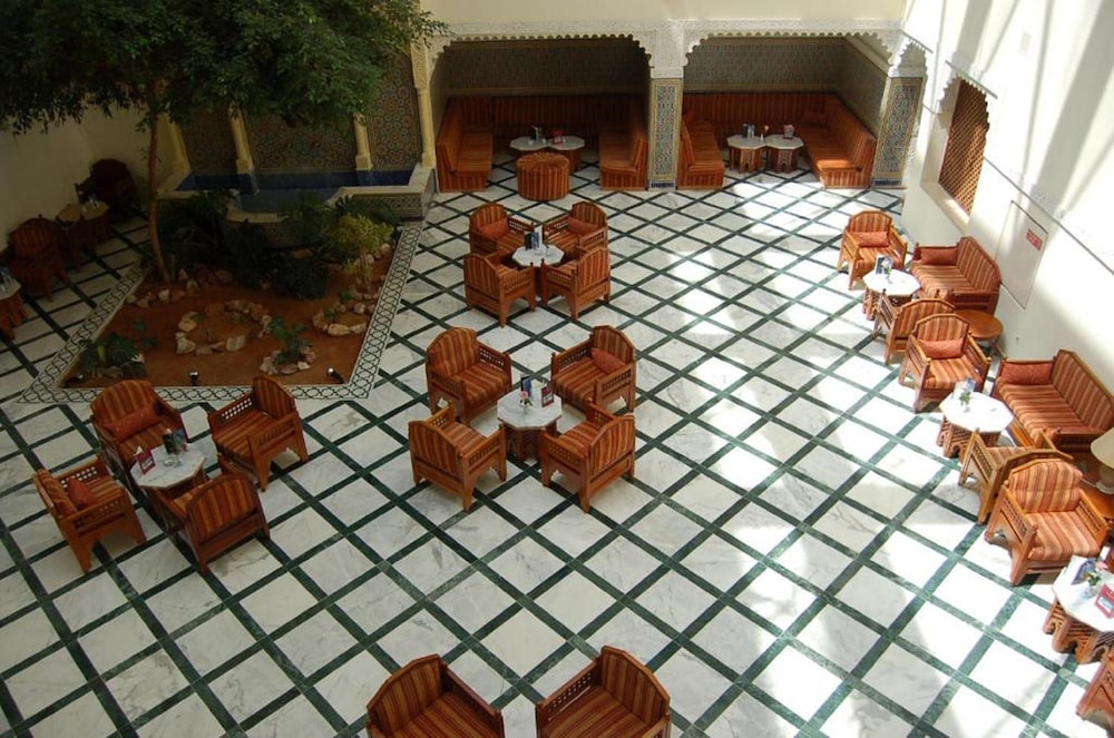 Amir Palace — Restaurant & bars in Skanes inc. Monastir, Monastir