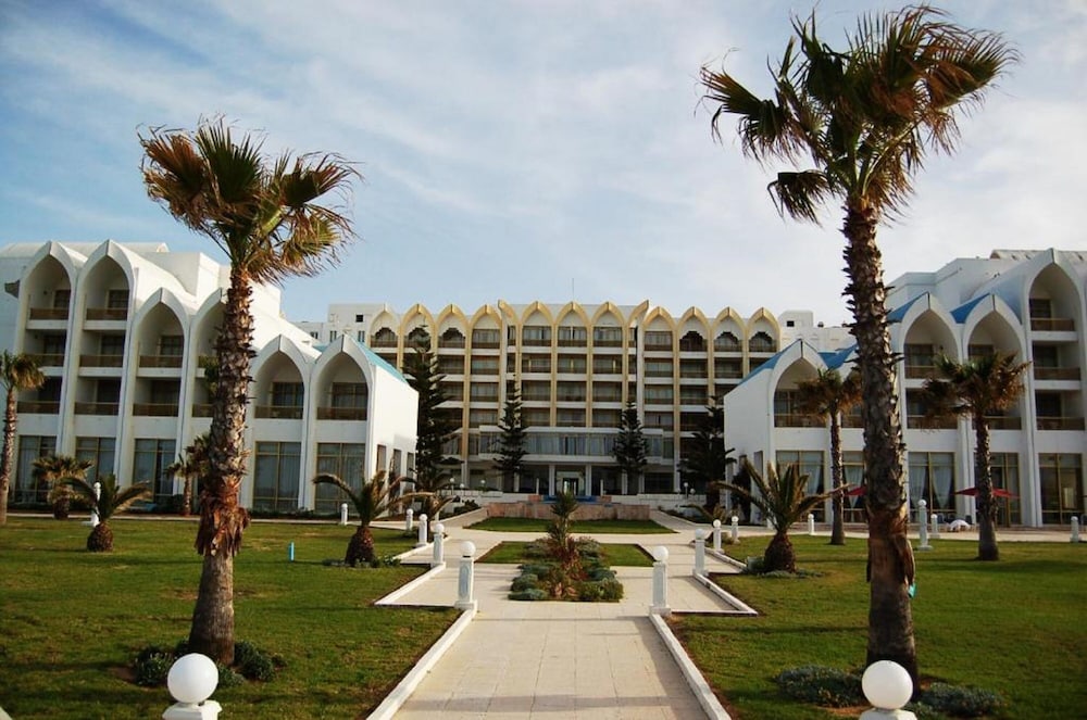 Amir Palace — Hotel building in Skanes inc. Monastir, Monastir
