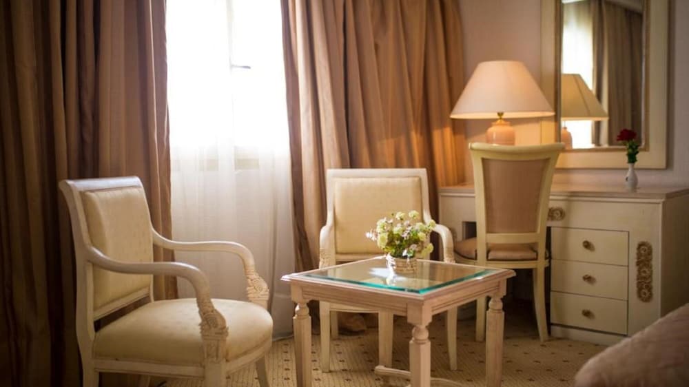 Amir Palace — Hotel rooms in Skanes inc. Monastir, Monastir