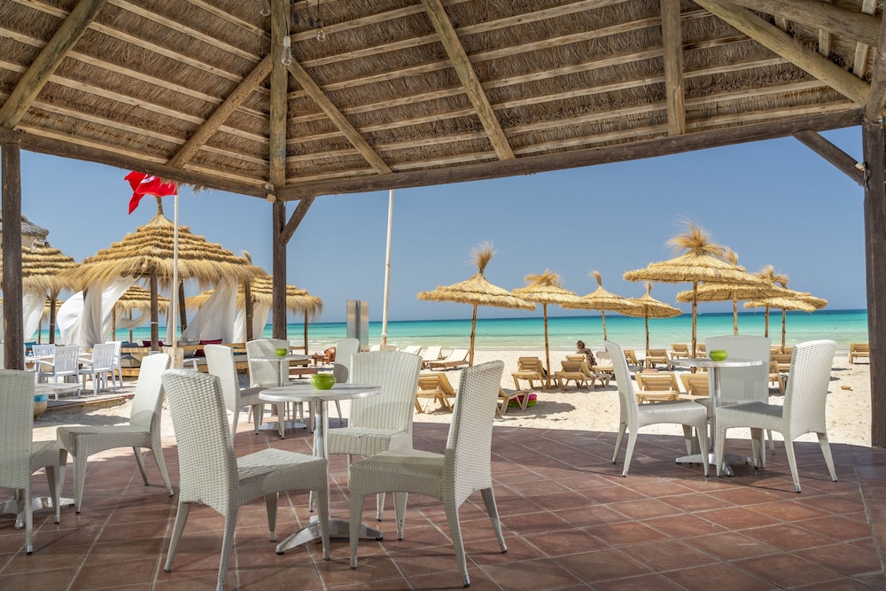 Yadis Djerba Thalasso & Golf — Beach in Aghir, Medenine