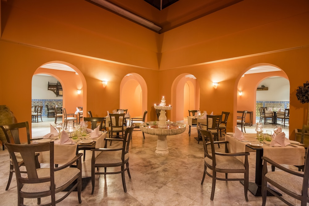 Yadis Djerba Thalasso & Golf — Restaurant & bars in Aghir, Medenine
