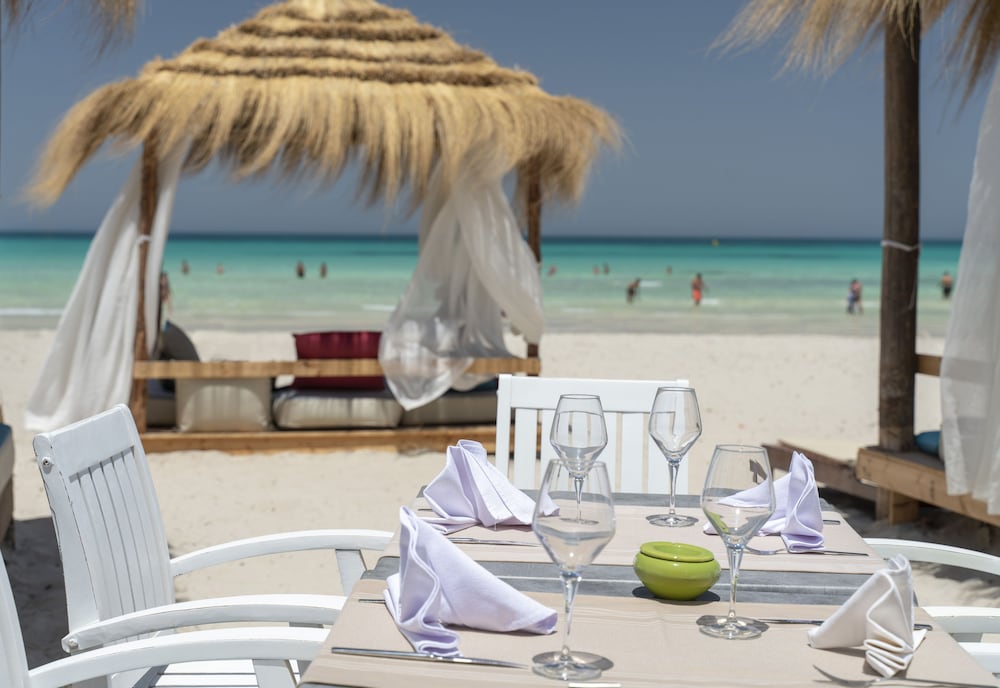 Yadis Djerba Thalasso & Golf — Restaurant & bars in Aghir, Medenine