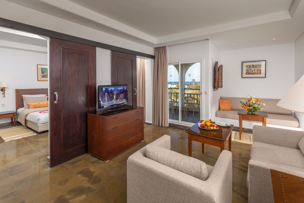 Yadis Djerba Thalasso & Golf — Hotel rooms in Aghir, Medenine