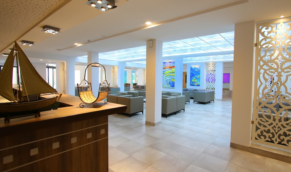 Omar Khayam Resort & Aqua Park — Hotel building in Hammamet, Nabeul