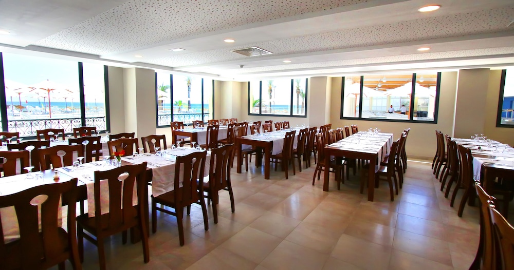 Omar Khayam Resort & Aqua Park — Restaurant & bars in Hammamet, Nabeul
