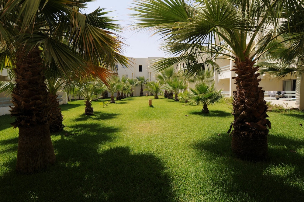 Omar Khayam Resort & Aqua Park — Hotel building in Hammamet, Nabeul