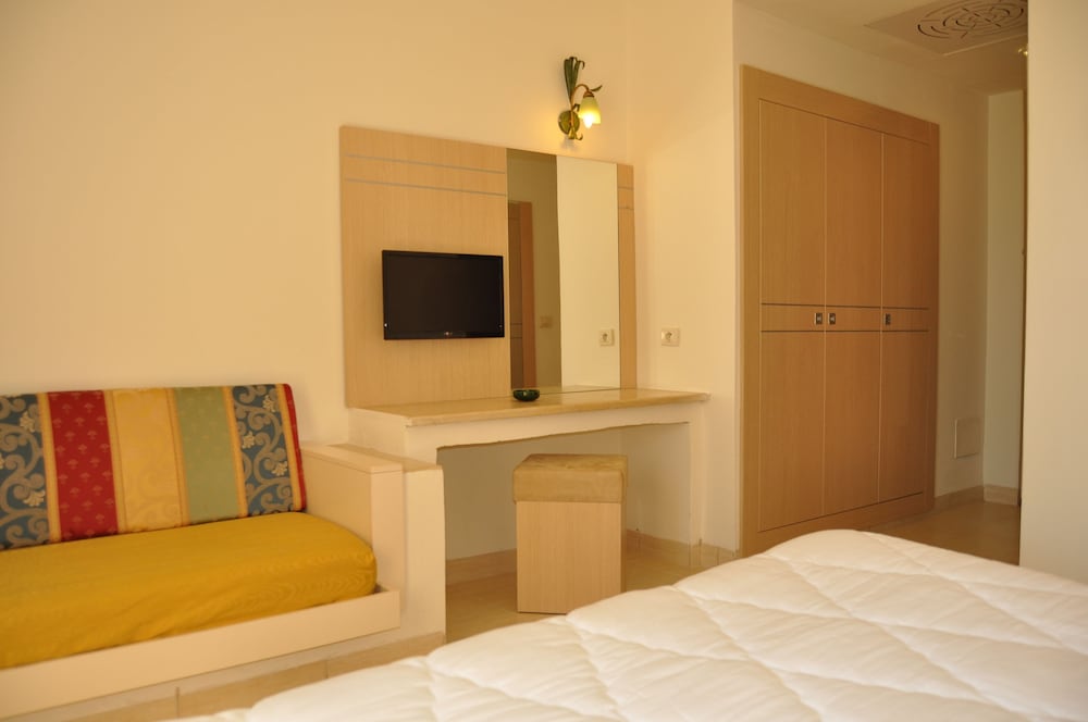 Omar Khayam Resort & Aqua Park — Hotel rooms in Hammamet, Nabeul