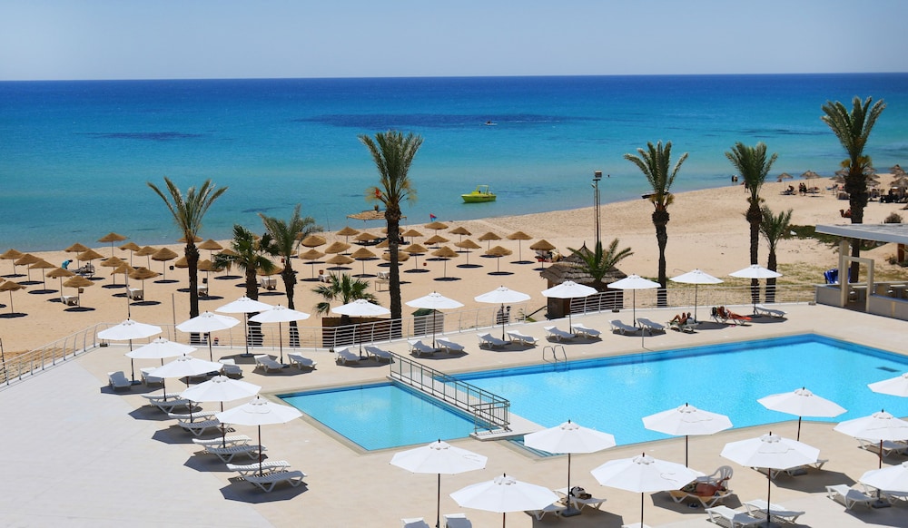 Omar Khayam Resort & Aqua Park — Beach in Hammamet, Nabeul