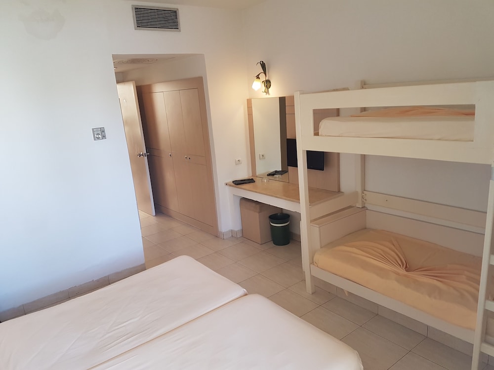 Omar Khayam Resort & Aqua Park — Hotel rooms in Hammamet, Nabeul